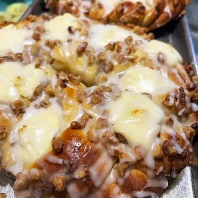 WALNUT CHEESE RING