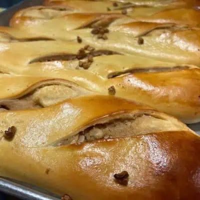 WALNUT STRUDEL